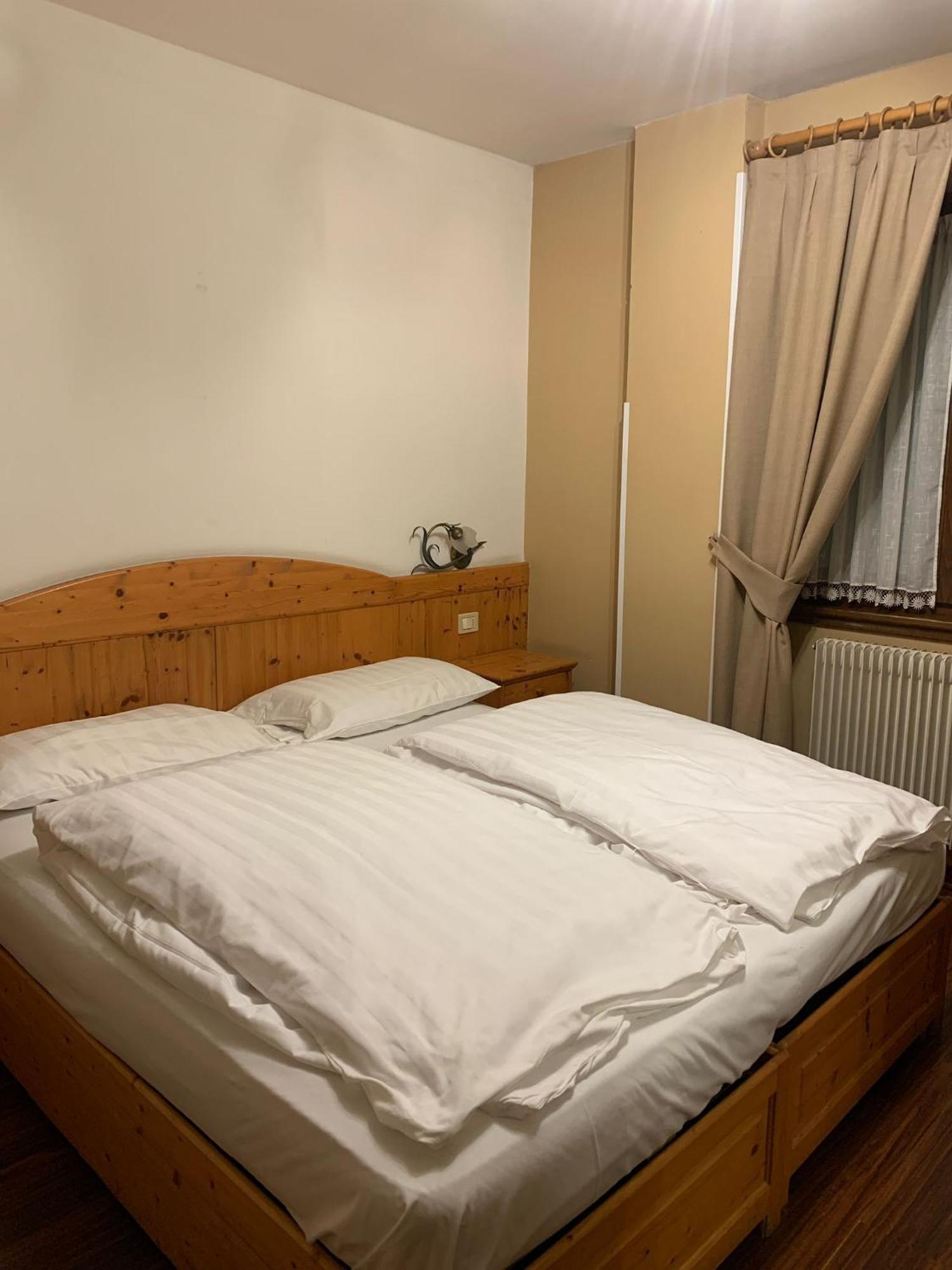 Bed and Breakfast Garni Bonsai Pinzolo Exterior foto