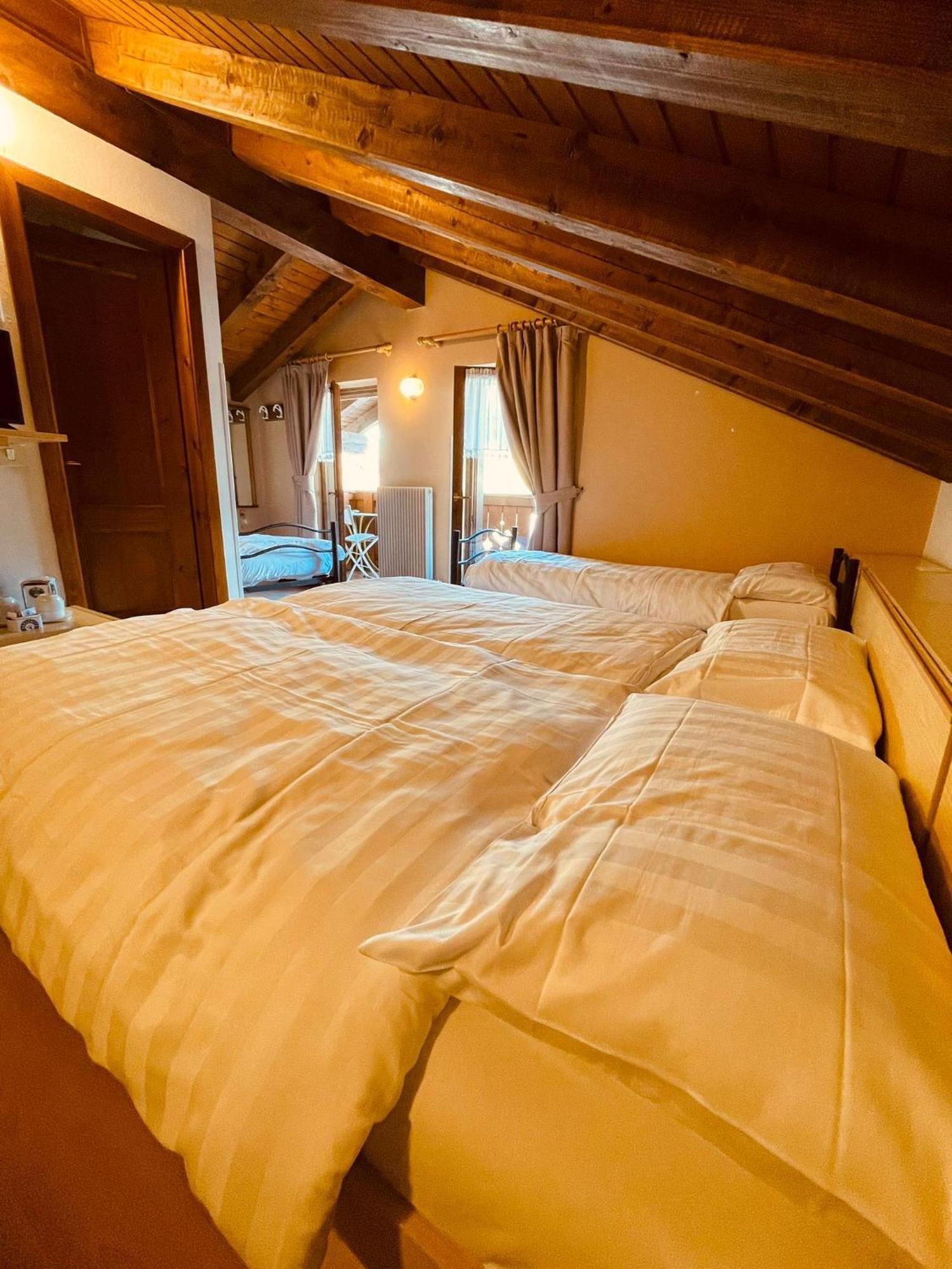 Bed and Breakfast Garni Bonsai Pinzolo Exterior foto
