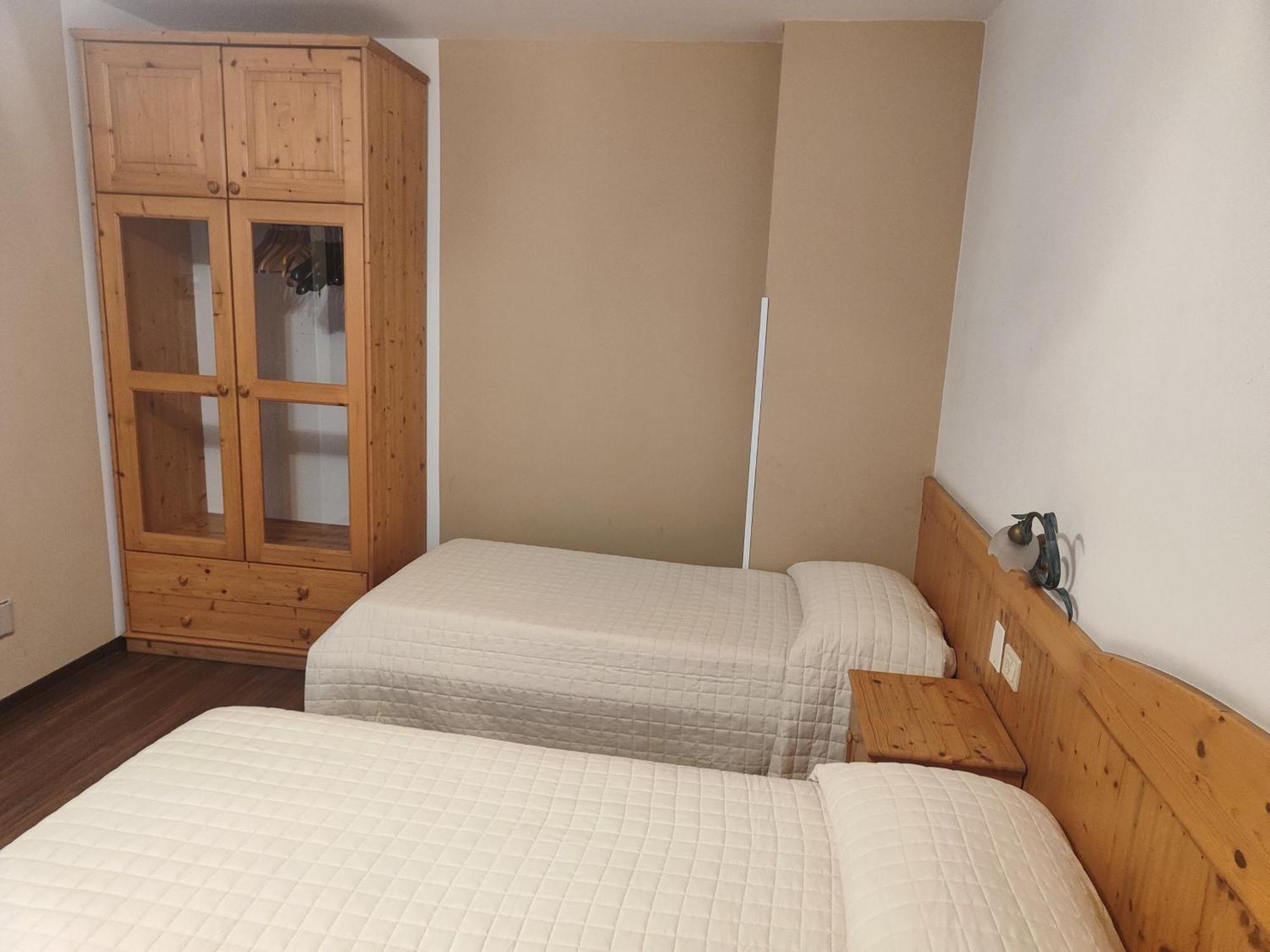 Bed and Breakfast Garni Bonsai Pinzolo Exterior foto