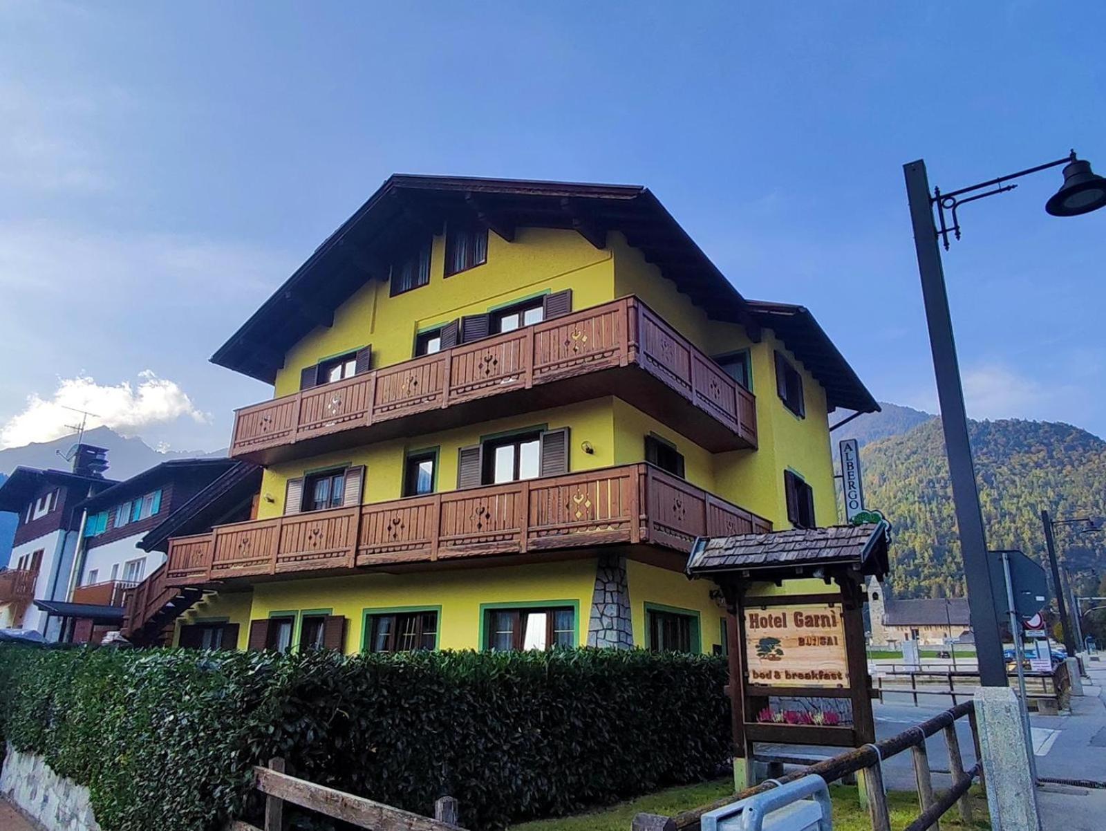 Bed and Breakfast Garni Bonsai Pinzolo Exterior foto