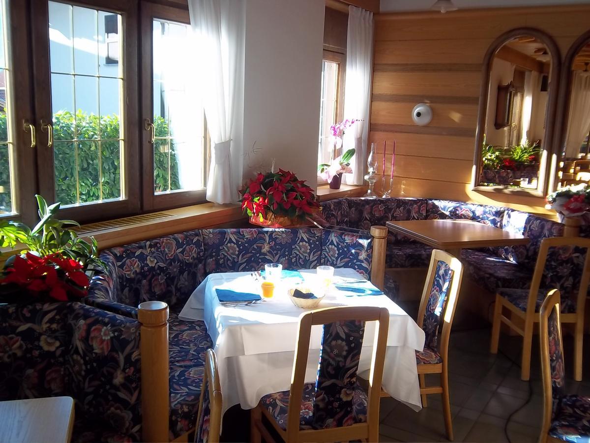 Bed and Breakfast Garni Bonsai Pinzolo Exterior foto