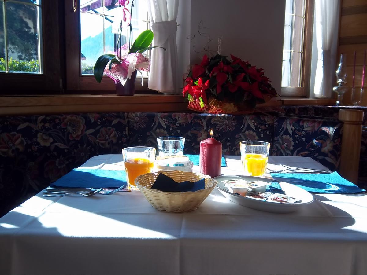 Bed and Breakfast Garni Bonsai Pinzolo Exterior foto